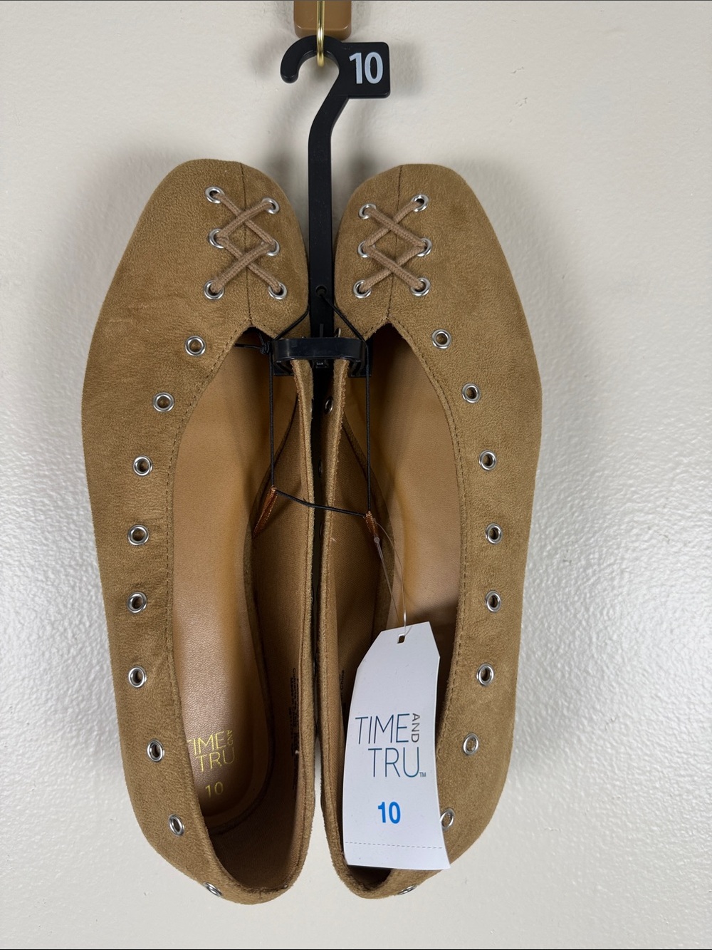 Time and Tru Tan Suede Lace-Up Flats. NEW Size 10